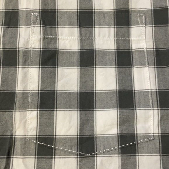 4/$24🦩 NWOT Merona Men’s Button Down Shirt - Picture 7 of 7